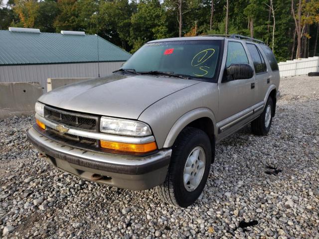 Photo 2 from auction – 2001 CHEVROLET BLAZER with VIN 1GNDT13W912202167