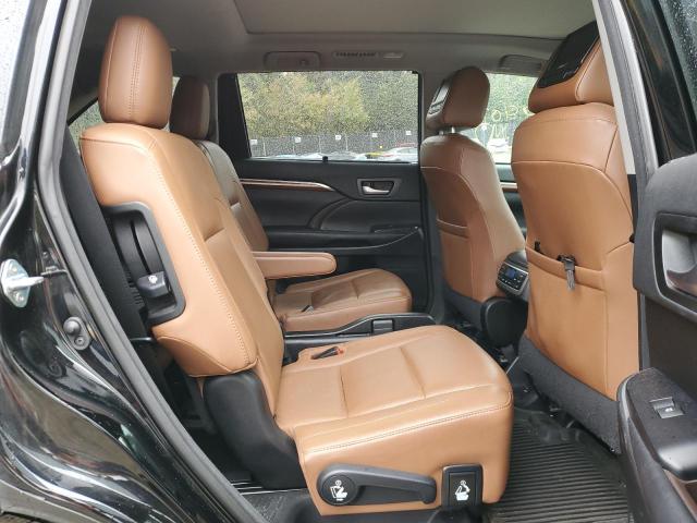 Photo 6 from auction – 2018 TOYOTA HIGHLANDER with VIN 5TDDZRFH5JS880104