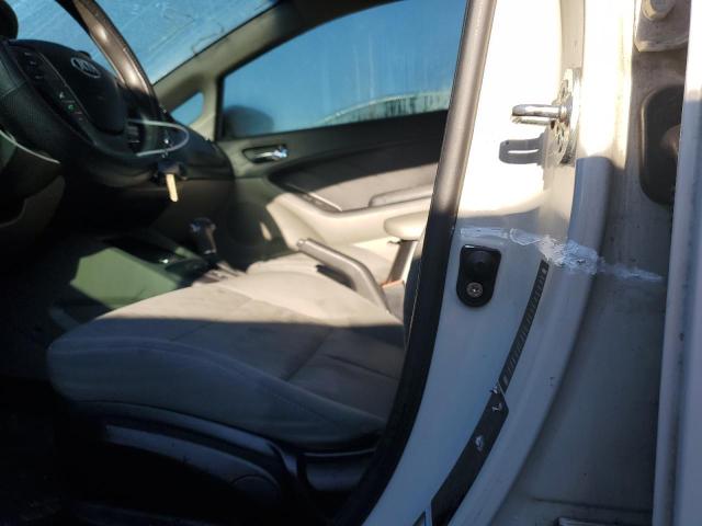 Photo 9 from auction – 2014 KIA FORTE LX with VIN KNAFK4A64E5145855