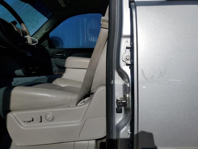 Photo 9 from auction – 2013 CHEVROLET AVALANCHE with VIN 3GNTKGE75DG328044