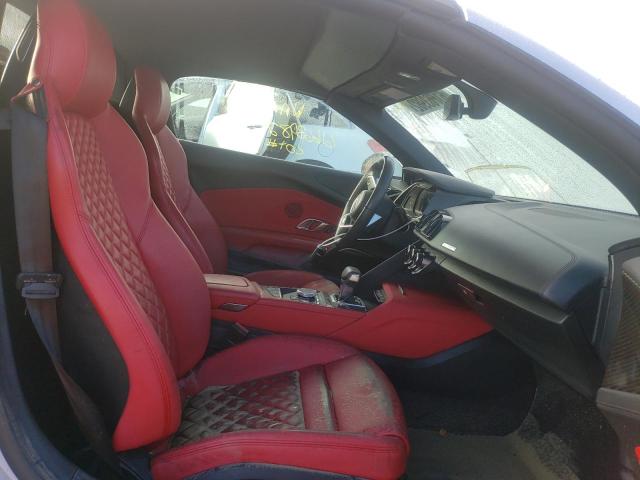 Photo 5 from auction – 2017 AUDI R8 SPYDER with VIN WUAVACFX7H7904720
