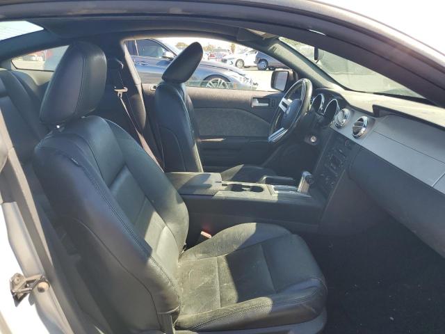 Photo 5 from auction – 2005 FORD MUSTANG with VIN 1ZVHT80N655185702