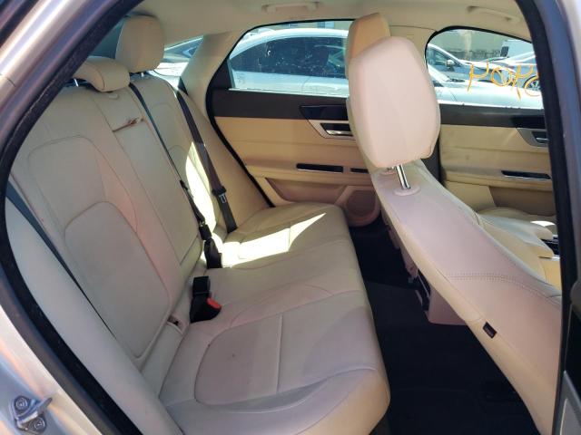 Photo 6 from auction – 2016 JAGUAR XF PREMIUM with VIN SAJBD4BV4GCY11131