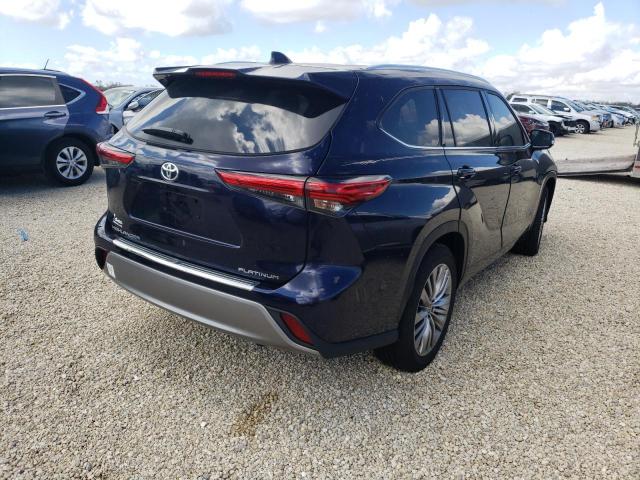Photo 4 from auction – 2022 TOYOTA HIGHLANDER with VIN 5TDFZRAH3NS106312