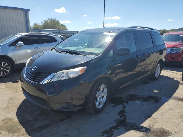 Photo 2 from auction – 2016 TOYOTA SIENNA LE with VIN 5TDKK3DC4GS704914