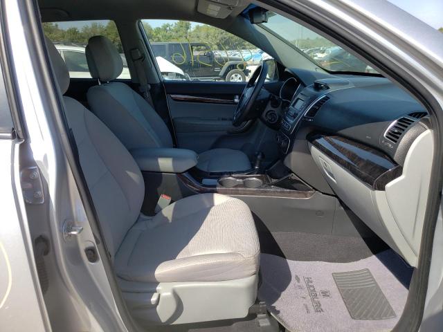 Photo 5 from auction – 2014 KIA SORENTO LX with VIN 5XYKT3A67EG510299