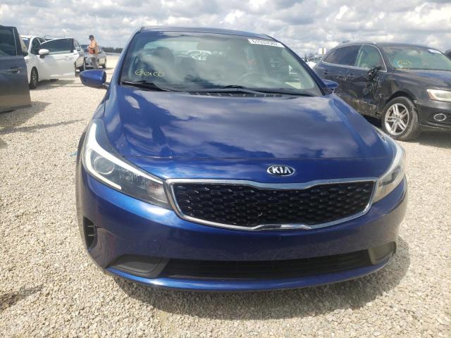 Photo 9 from auction – 2018 KIA FORTE LX with VIN 3KPFK4A79JE221807