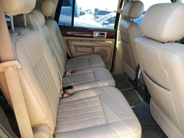 Photo 6 from auction – 2005 LINCOLN NAVIGATOR with VIN 5LMFU27545LJ10141