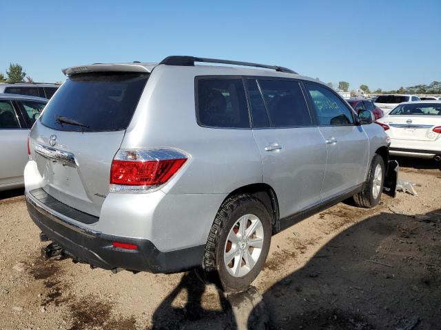 Photo 4 from auction – 2012 TOYOTA HIGHLANDER with VIN 5TDBK3EH7CS118924