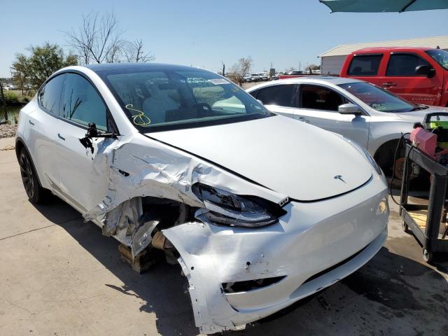 TESLA MODEL Y 2022 with VIN 7SAYGDEE1NF354311 - Photo from auction