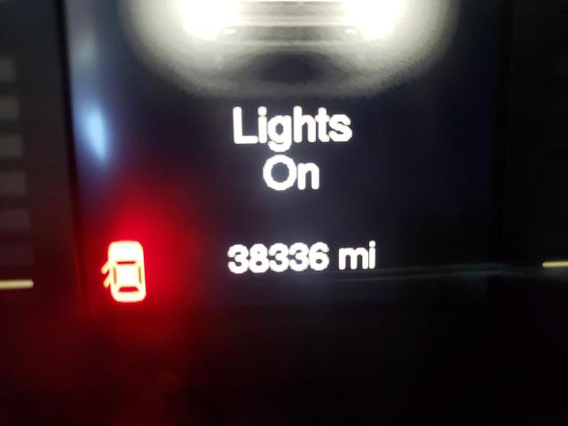 Photo 8 from auction – 2017 JEEP CHEROKEE L with VIN 1C4PJLCB2HW602823