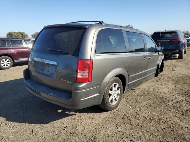 Photo 4 from auction – 2010 CHRYSLER TOWN & COU with VIN 2A4RR5D15AR415393