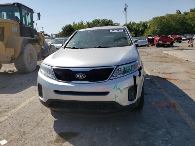 Photo 9 from auction – 2014 KIA SORENTO LX with VIN 5XYKT3A67EG510299