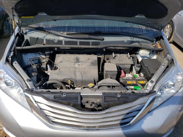 Photo 7 from auction – 2013 TOYOTA SIENNA XLE with VIN 5TDYK3DC8DS383918