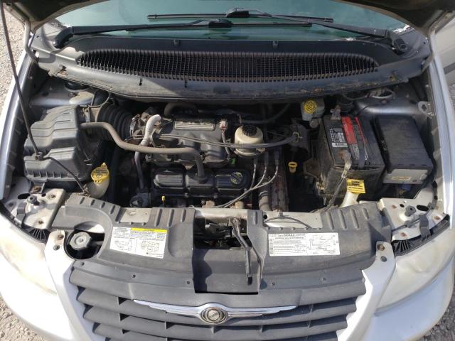 Photo 7 from auction – 2006 CHRYSLER TOWN AND C with VIN 1A4GP45R26B572476