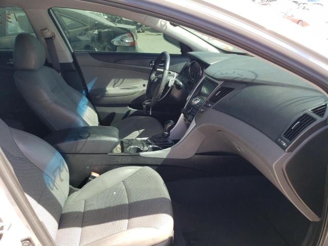 Photo 5 from auction – 2012 HYUNDAI SONATA SE with VIN 5NPEC4ABXCH479720
