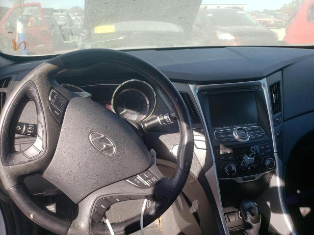 Photo 8 from auction – 2013 HYUNDAI SONATA SE with VIN 5NPEC4AB4DH520893