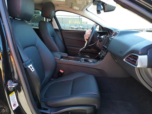 Photo 5 from auction – 2018 JAGUAR XE PREMIUM with VIN SAJAJ4FX1JCP24441