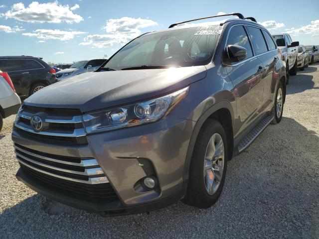 Photo 2 from auction – 2018 TOYOTA HIGHLANDER with VIN 5TDDZRFH9JS902007