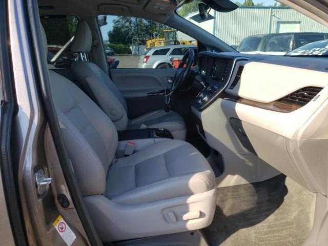 Photo 5 from auction – 2018 TOYOTA SIENNA XLE with VIN 5TDYZ3DC3JS943965