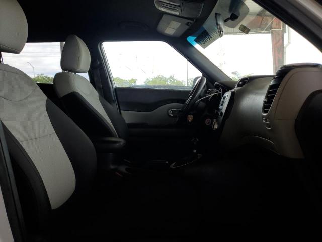 Photo 5 from auction – 2016 KIA SOUL with VIN KNDJN2A20G7843702