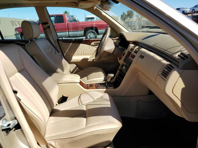 Photo 5 from auction – 2000 MERCEDES-BENZ E-CLASS with VIN WDBJF65J7YB068737