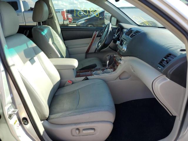 Photo 5 from auction – 2011 TOYOTA HIGHLANDER with VIN 5TDYK3EH8BS033907