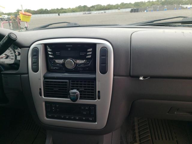 Photo 9 from auction – 2002 MERCURY MOUNTAINEE with VIN 4M2ZU86E52ZJ08040