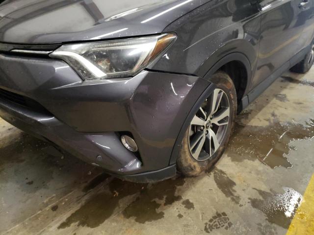 Photo 9 from auction – 2017 TOYOTA RAV4 XLE with VIN 2T3WFREV3HW355303