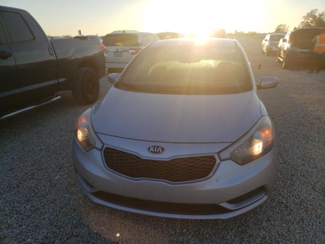 Photo 9 from auction – 2016 KIA FORTE LX with VIN KNAFX4A66G5479194