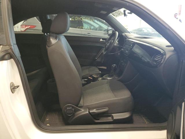 Photo 5 from auction – 2012 VOLKSWAGEN BEETLE with VIN 3VWFP7ATXCM615600