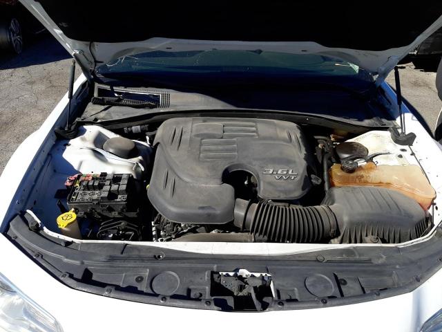 Photo 7 from auction – 2016 CHRYSLER 300C with VIN 2C3CCAEG6GH220124