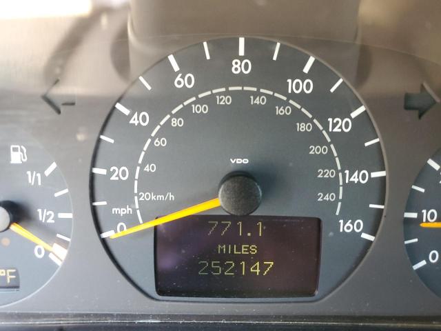 Photo 8 from auction – 2000 MERCEDES-BENZ E 320 with VIN WDBJH65F2YA967775