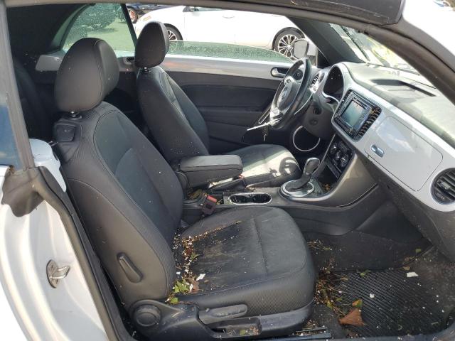 Photo 5 from auction – 2018 VOLKSWAGEN BEETLE S with VIN 3VW5DAAT5JM506931
