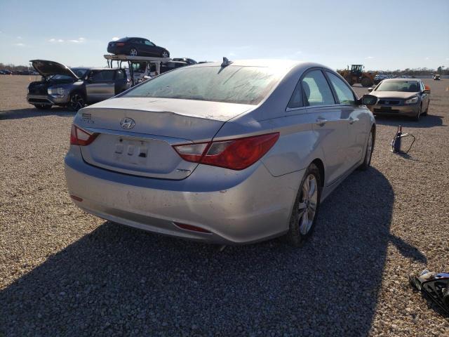 Photo 4 from auction – 2011 HYUNDAI SONATA SE with VIN 5NPEC4AC4BH004409