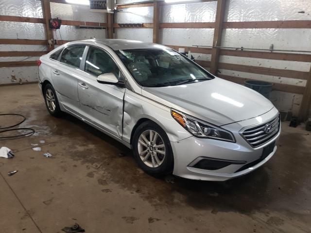 Photo 1 from auction – 2016 HYUNDAI SONATA SE with VIN 5NPE24AF8GH408012