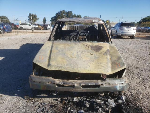 Photo 9 from auction – 2004 CHEVROLET SILVERADO with VIN 1GCHK29134E134112