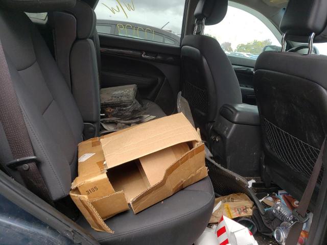Photo 6 from auction – 2011 KIA SORENTO BA with VIN 5XYKTDA17BG054665