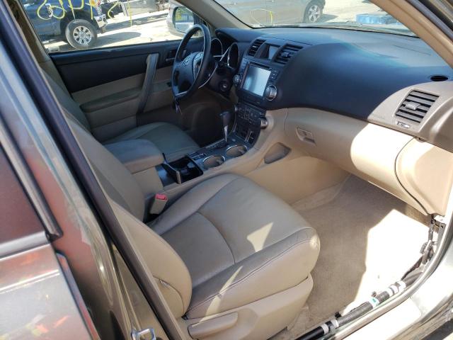 Photo 5 from auction – 2010 TOYOTA HIGHLANDER with VIN 5TDKK3EH3AS005727