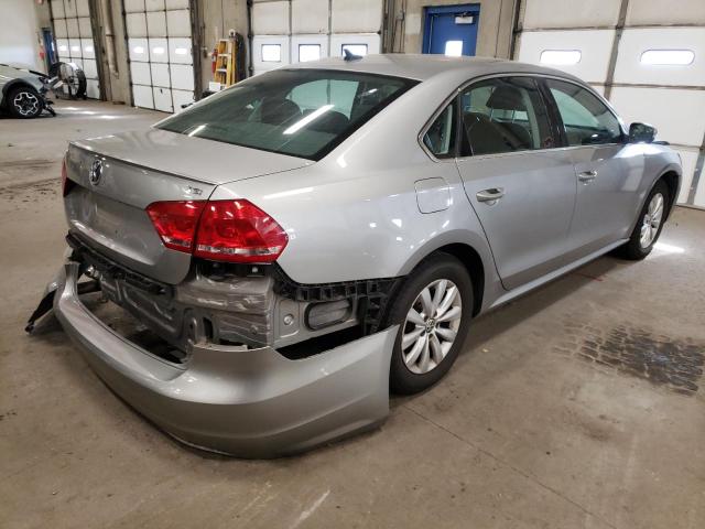 Photo 4 from auction – 2014 VOLKSWAGEN PASSAT S with VIN 1VWAS7A37EC047657