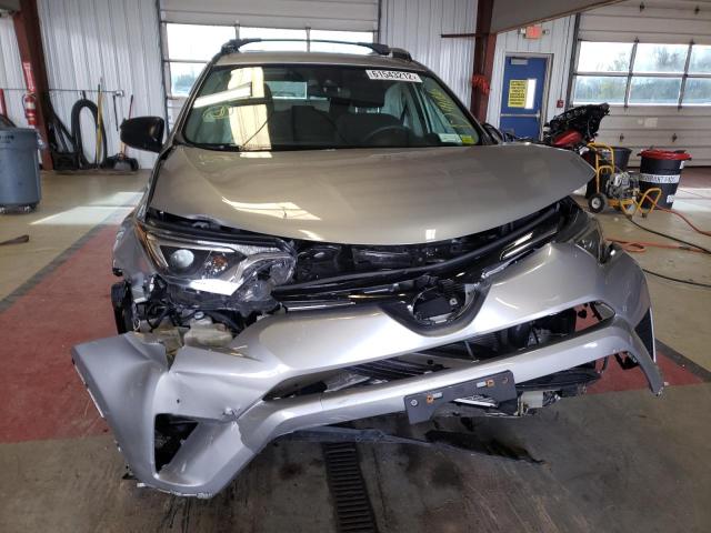Photo 9 from auction – 2017 TOYOTA RAV4 LE with VIN 2T3BFREV3HW588421
