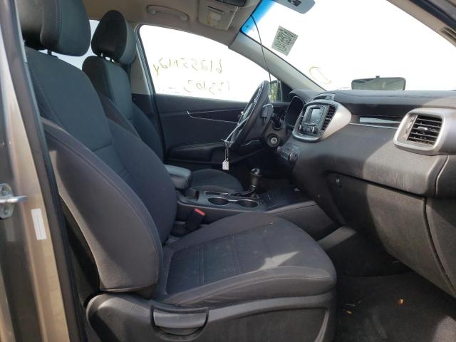 Photo 5 from auction – 2016 KIA SORENTO LX with VIN 5XYPGDA55GG044558