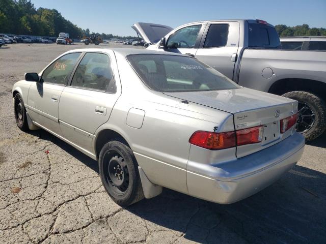 Photo 3 from auction – 2000 TOYOTA CAMRY CE with VIN JT2BG22K7Y0511577