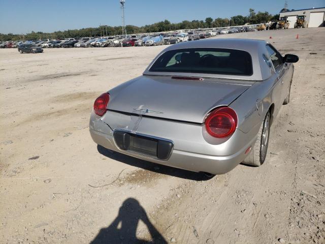 Photo 9 from auction – 2004 FORD THUNDERBIR with VIN 1FAHP60A44Y102568