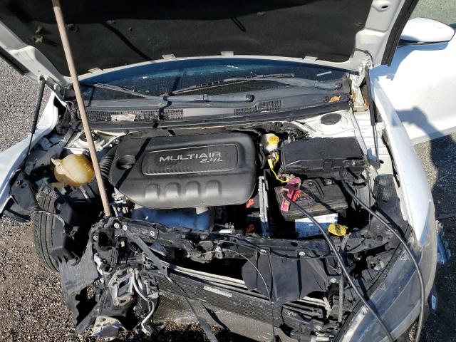 Photo 7 from auction – 2015 CHRYSLER 200 LIMITE with VIN 1C3CCCAB6FN649002