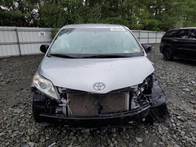 Photo 7 from auction – 2015 TOYOTA SIENNA with VIN 5TDKK3DC7FS652595