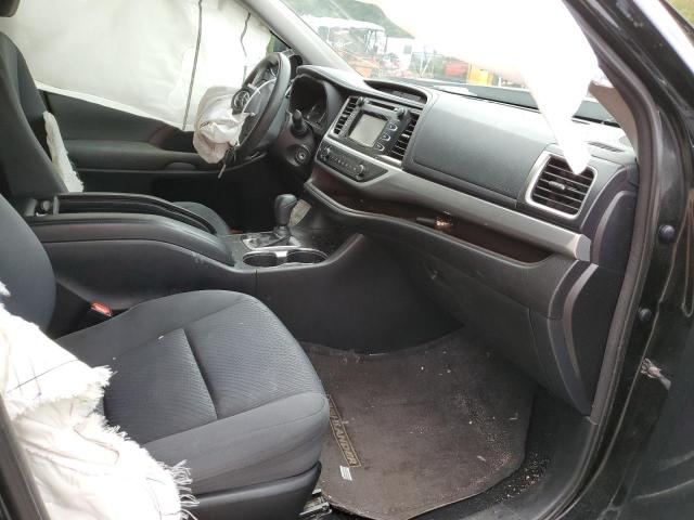 Photo 5 from auction – 2015 TOYOTA HIGHLANDER with VIN 5TDBKRFH0FS141323
