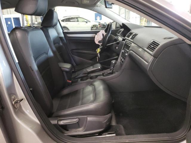 Photo 5 from auction – 2014 VOLKSWAGEN PASSAT S with VIN 1VWAS7A37EC047657