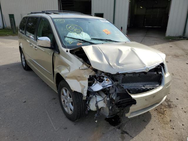 Photo 9 from auction – 2010 CHRYSLER TOWN & COU with VIN 2A4RR8D1XAR374535