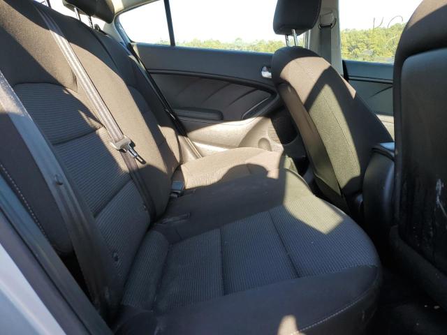 Photo 6 from auction – 2018 KIA FORTE LX with VIN 3KPFK4A78JE184796